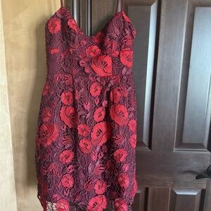 NWT Monique Lhuillier Elegant Red Floral Lace Dress